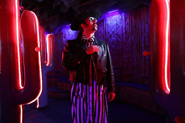 Texas visionary Ishi joins forces with Cure For Paranoia for So Serious — where techno, rap, and horror collide.  Out October 31st via Icons Creating Evil Art